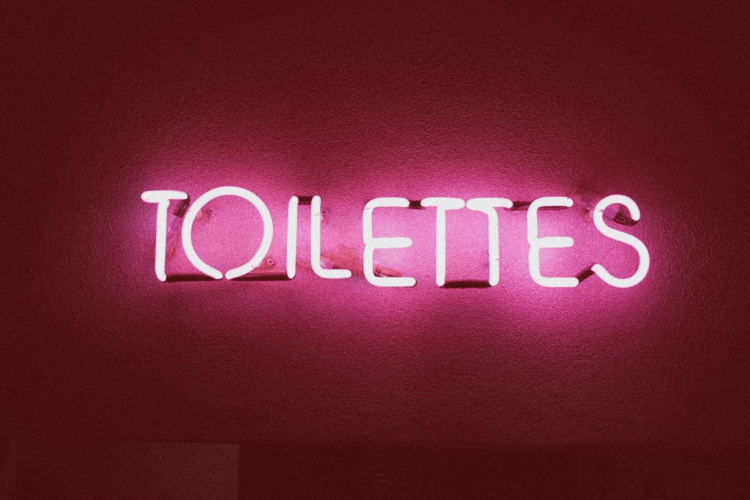 toilettes sign