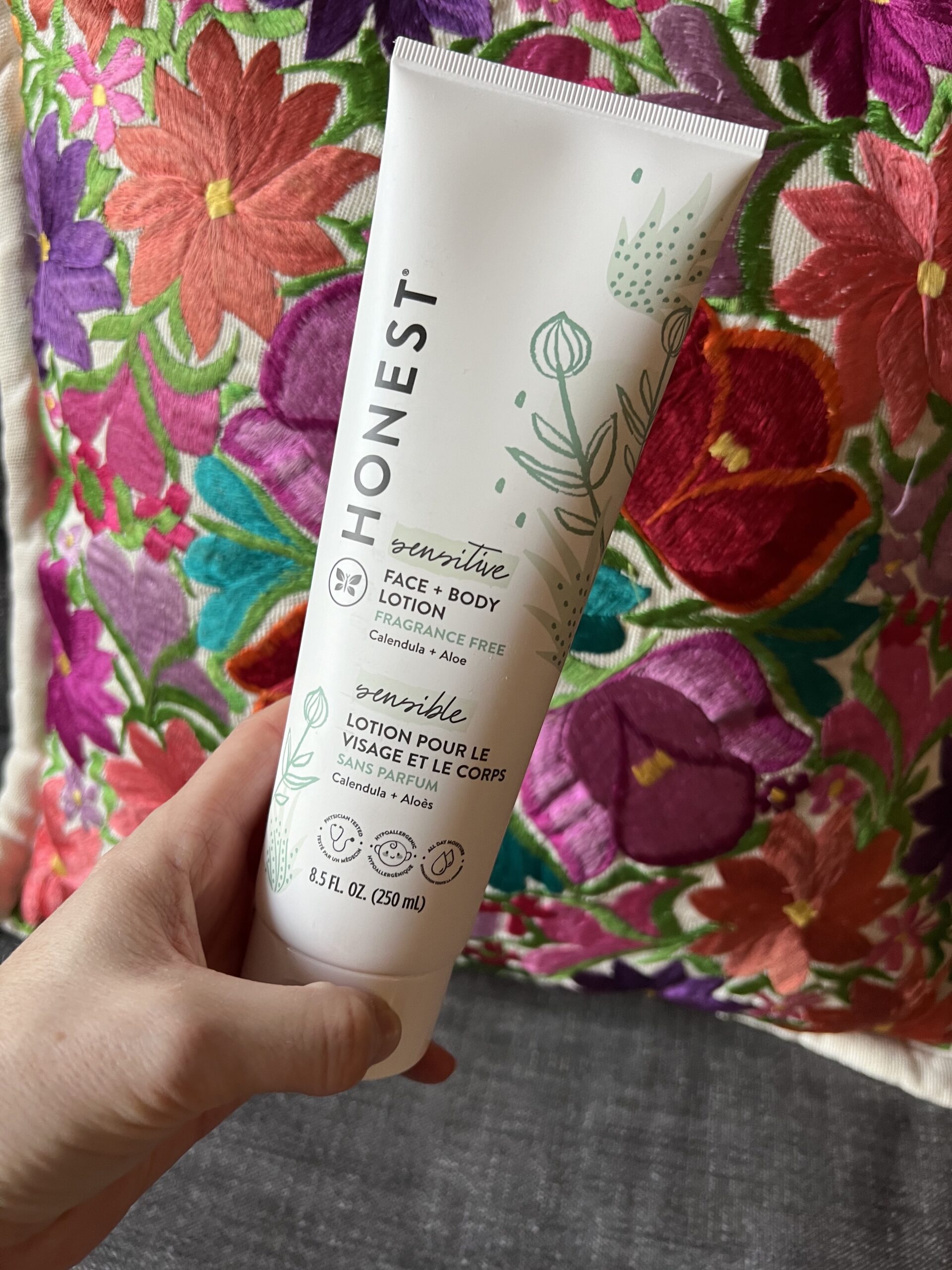 Non-Toxic Body Lotion Deserves Space on Your Shelf - The Daley Dose