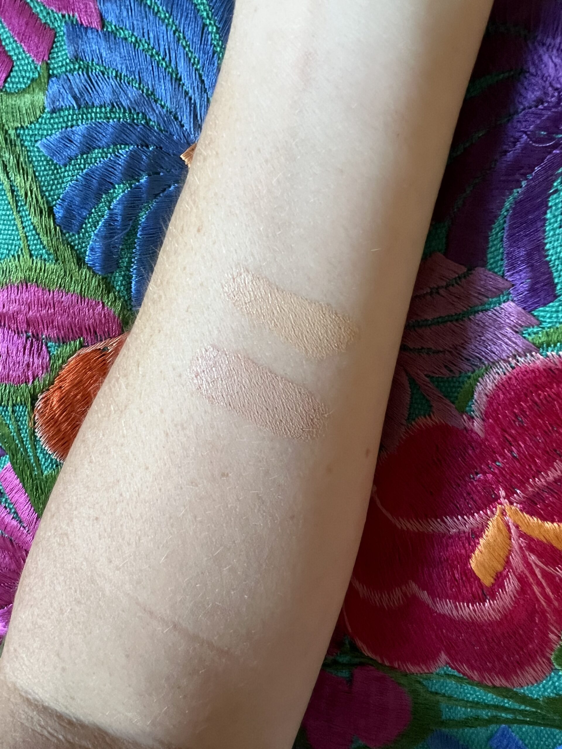 merit makeup The Minimalist Perfecting Complexion Stick swatches