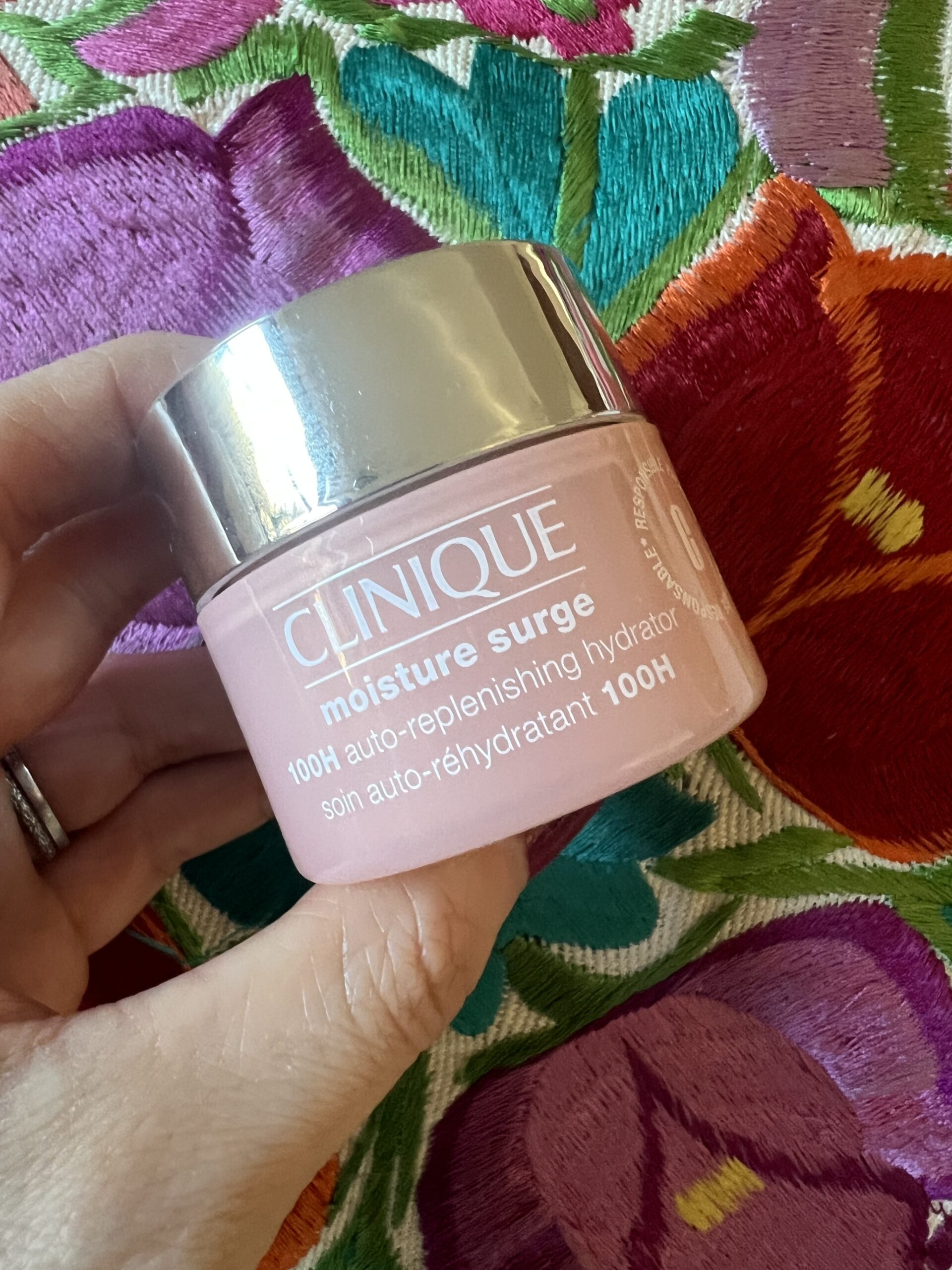 Clinique Moisture Surge Review 1